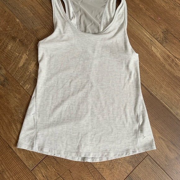 Razor back work out tank top - Picture 2 of 4